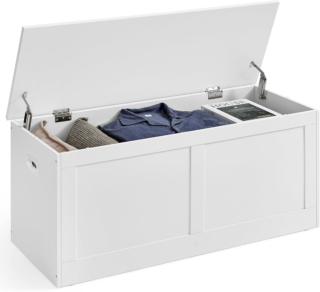 Cloud White Farmhouse Storage Chest Bench