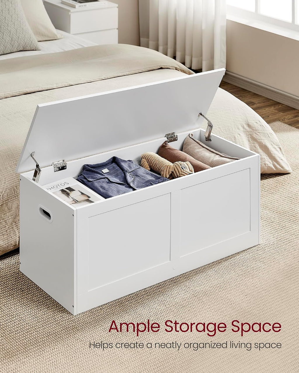 Cloud White Farmhouse Storage Chest Bench